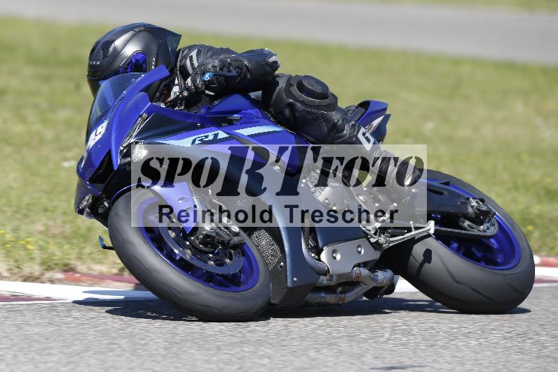 /Archiv-2025/48 25.08.2025 Cornu Master School ADR/rot-rouge/349